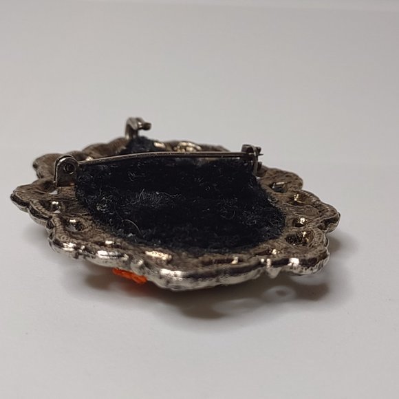 Vintage Metal Oval And Floral Embroidery Orange Flower Brooch - Picture 11 of 12